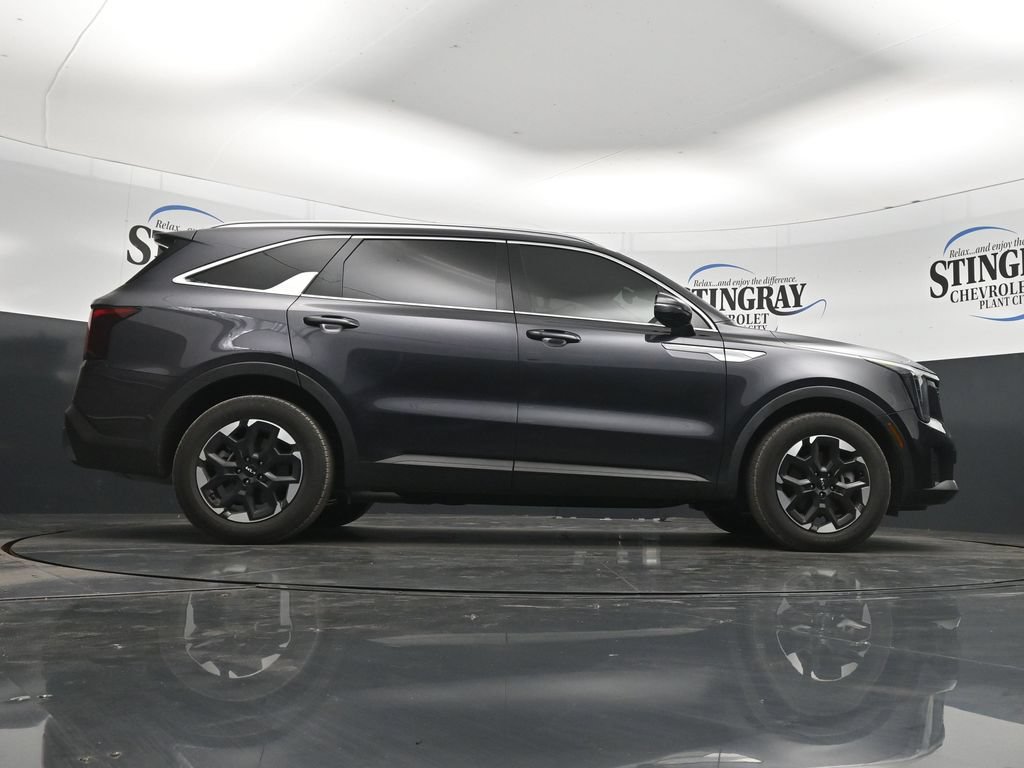Used 2025 Kia Sorento S w/ Panoramic Sunroof Package FWD image 33