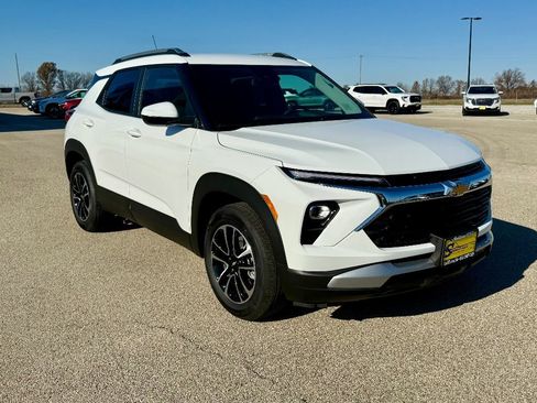 New 2025 Chevrolet TrailBlazer LT w/ Convenience Package image 6