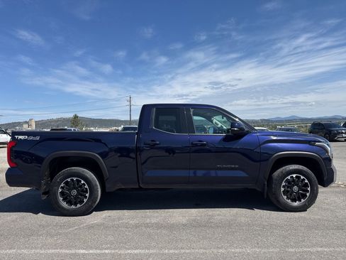 Used 2022 Toyota Tundra SR5 AWD/4WD image 5