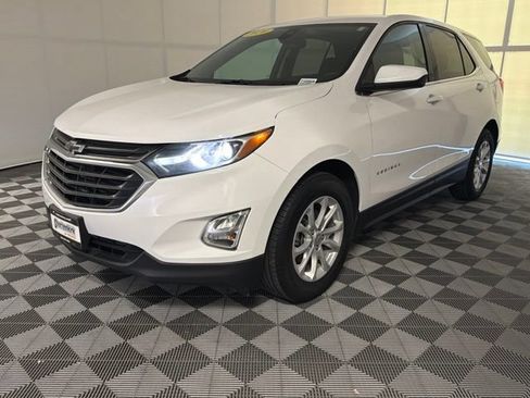 Used 2020 Chevrolet Equinox LT FWD image 2