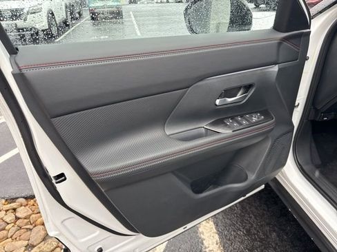 New 2026 Nissan Kicks SR AWD/4WD image 14