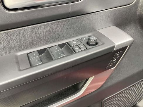 Used 2024 Toyota Sequoia Platinum AWD/4WD image 12