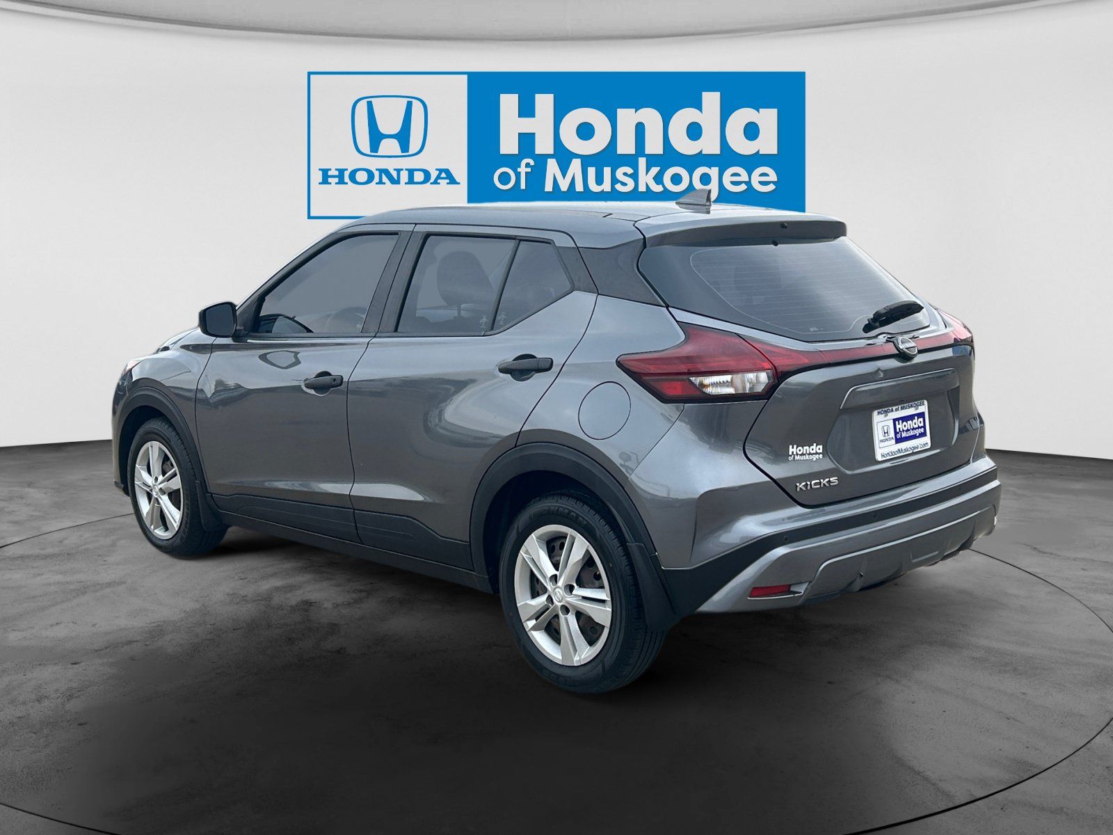Used 2022 Nissan Kicks S FWD image 7
