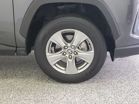 Used 2025 Toyota RAV4 XLE FWD image 9