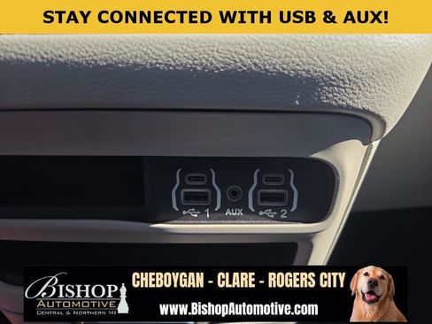 Used 2023 Chrysler Voyager LX image 16