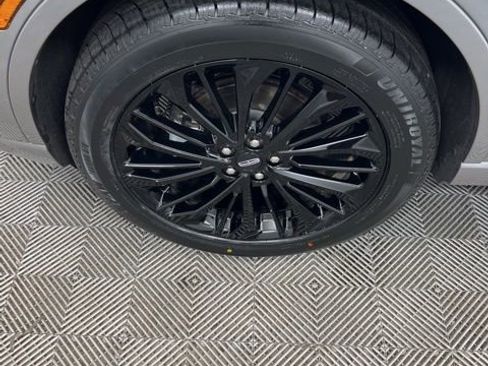 Used 2023 Lincoln Corsair AWD w/ Equipment Group 101A image 7