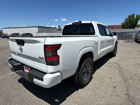 New 2026 Nissan Frontier SV w/ Tow Package AWD/4WD image 4