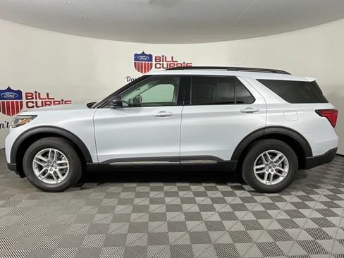 New 2025 Ford Explorer Active w/ Active Comfort Package image 6