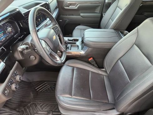 Used 2024 Chevrolet Silverado 1500 LTZ image 9