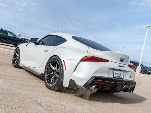 Used 2022 Toyota Supra Premium w/ Driver Assist Package image 4