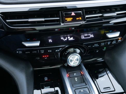 Used 2023 Acura MDX image 23