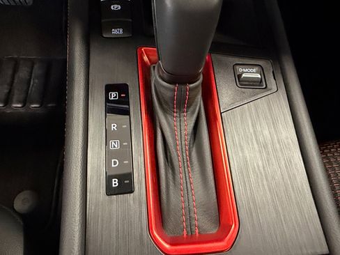 Used 2025 Nissan Kicks SR image 21