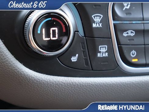 Used 2019 Chevrolet Equinox LT w/ Driver Convenience Package FWD image 38