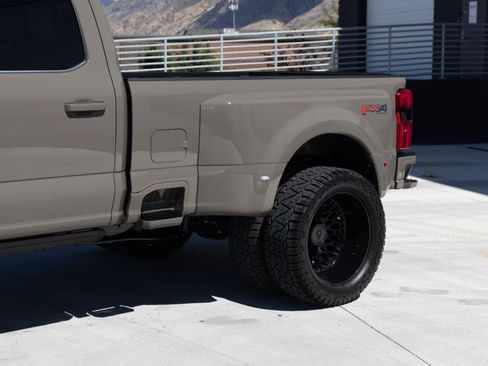 Used 2026 Ford F450 Platinum w/ Platinum Plus Package AWD/4WD image 9