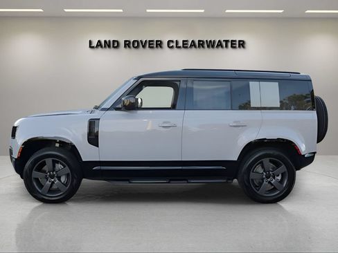 Used 2026 Land Rover Defender 110 X-Dynamic SE AWD/4WD image 2