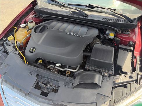 Used 2013 Chrysler 200 Touring image 14