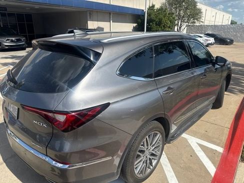 Used 2024 Acura MDX SH-AWD w/ Advance Package image 6