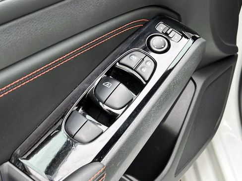 Used 2023 Nissan Altima 2.5 SR FWD image 16