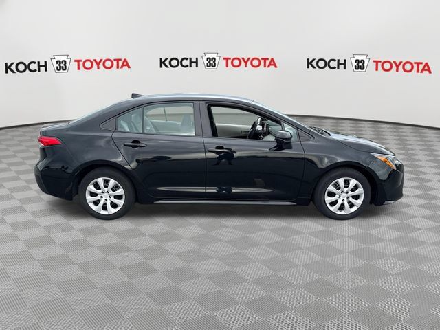 Certified 2023 Toyota Corolla LE FWD image 9