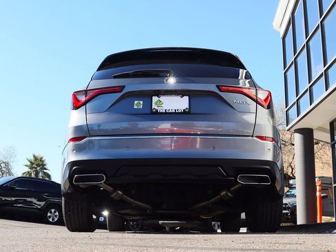 Used 2023 Acura MDX FWD w/ Technology Package image 12