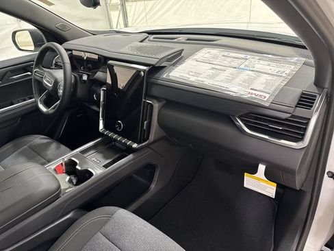 New 2026 GMC Acadia Elevation FWD image 29