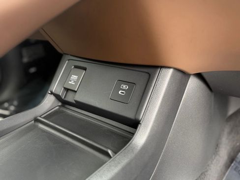 Used 2025 Acura RDX SH-AWD w/ Advance Package image 38