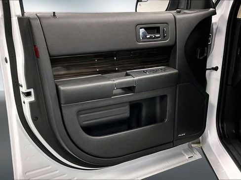 Used 2019 Ford Flex SEL AWD/4WD image 18