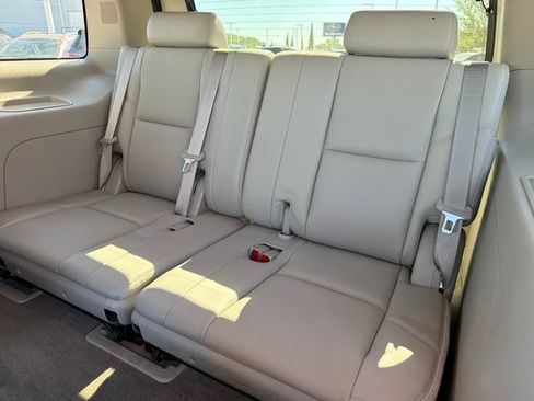 Used 2012 Chevrolet Tahoe LTZ AWD/4WD image 23