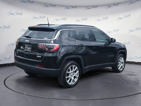 Used 2022 Jeep Compass Latitude AWD/4WD image 5