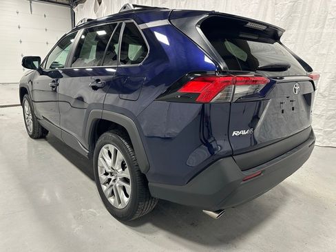 Used 2025 Toyota RAV4 XLE Premium image 5