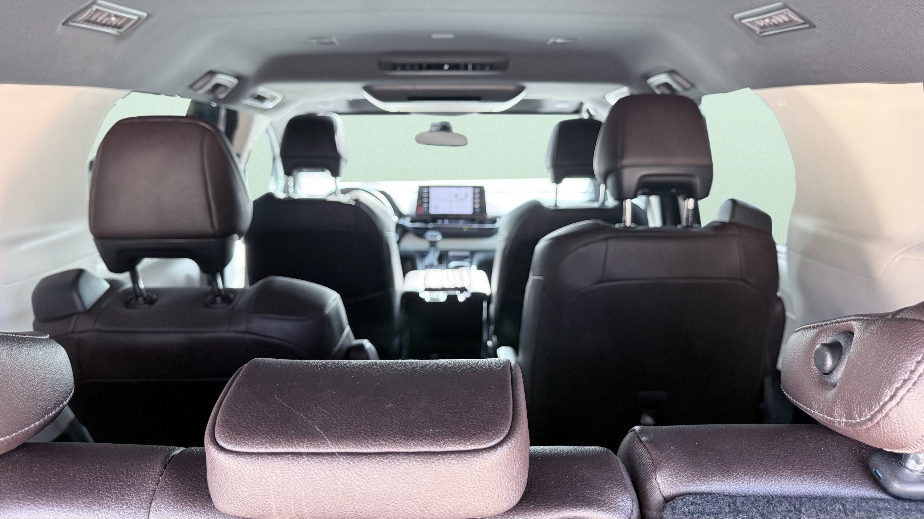 Used 2022 Toyota Sienna Platinum FWD image 11
