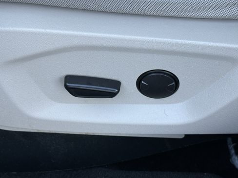 Used 2019 Ford Explorer FWD image 15