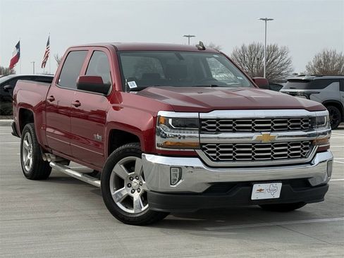 Used 2018 Chevrolet Silverado 1500 LT w/ Texas Edition image 2