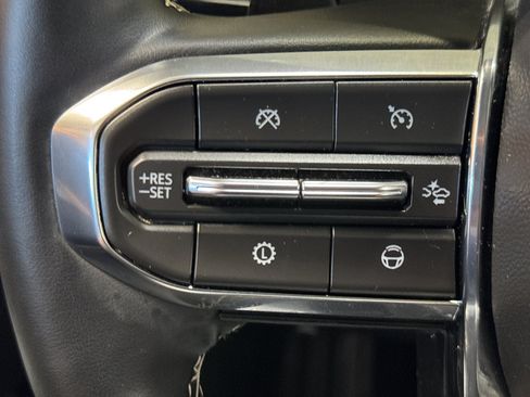 Used 2025 GMC Acadia Denali w/ Super Cruise Package AWD/4WD image 26