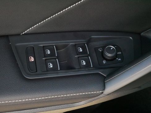 Certified 2022 Volkswagen Tiguan SEL R-Line AWD/4WD image 19
