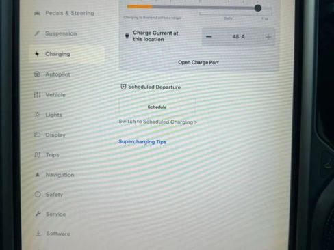 Used 2018 Tesla Model X 75D image 27