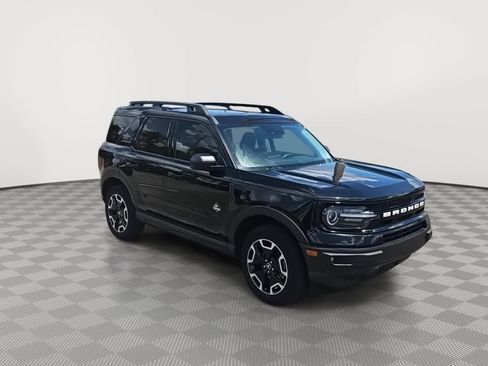 Used 2023 Ford Bronco Sport Outer Banks w/ Tech Package AWD/4WD image 2