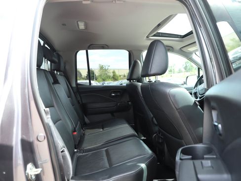 Used 2019 Honda Ridgeline RTL-T image 12
