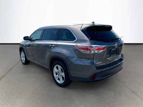 Used 2016 Toyota Highlander Limited Platinum FWD image 29