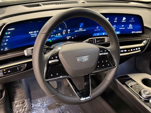 Certified 2024 Cadillac Lyriq Tech RWD image 11