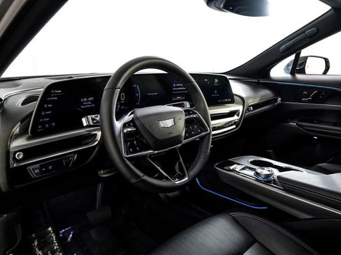 Used 2024 Cadillac Lyriq Luxury w/ LPO, Floor Liner Package image 2