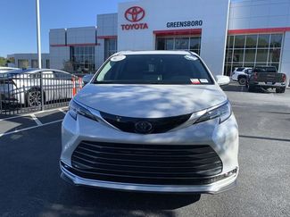 Certified 2023 Toyota Sienna Limited video 1