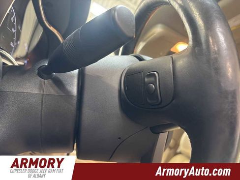 Used 2021 Jeep Grand Cherokee Limited image 13