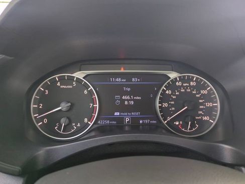 Used 2025 Nissan Altima 2.5 SV FWD image 23