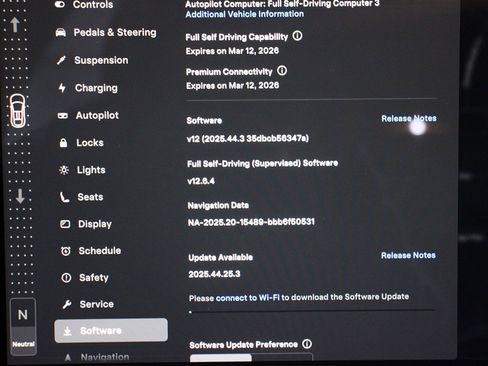 Used 2023 Tesla Model X image 22