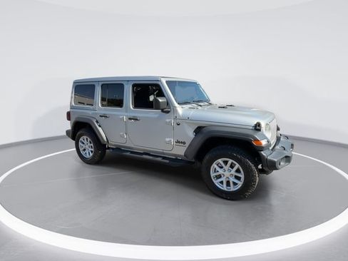 Used 2023 Jeep Wrangler Unlimited Sport w/ Sun And Sound Package AWD/4WD image 2