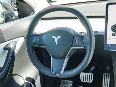 Used 2021 Tesla Model Y Performance AWD/4WD image 12