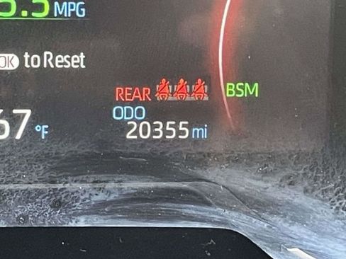 Used 2023 Toyota RAV4 XLE Premium image 25