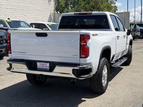 Used 2025 Chevrolet Silverado 2500 LTZ AWD/4WD image 5