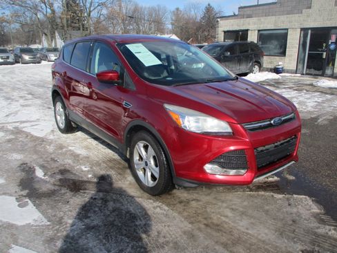 Used 2014 Ford Escape SE image 1